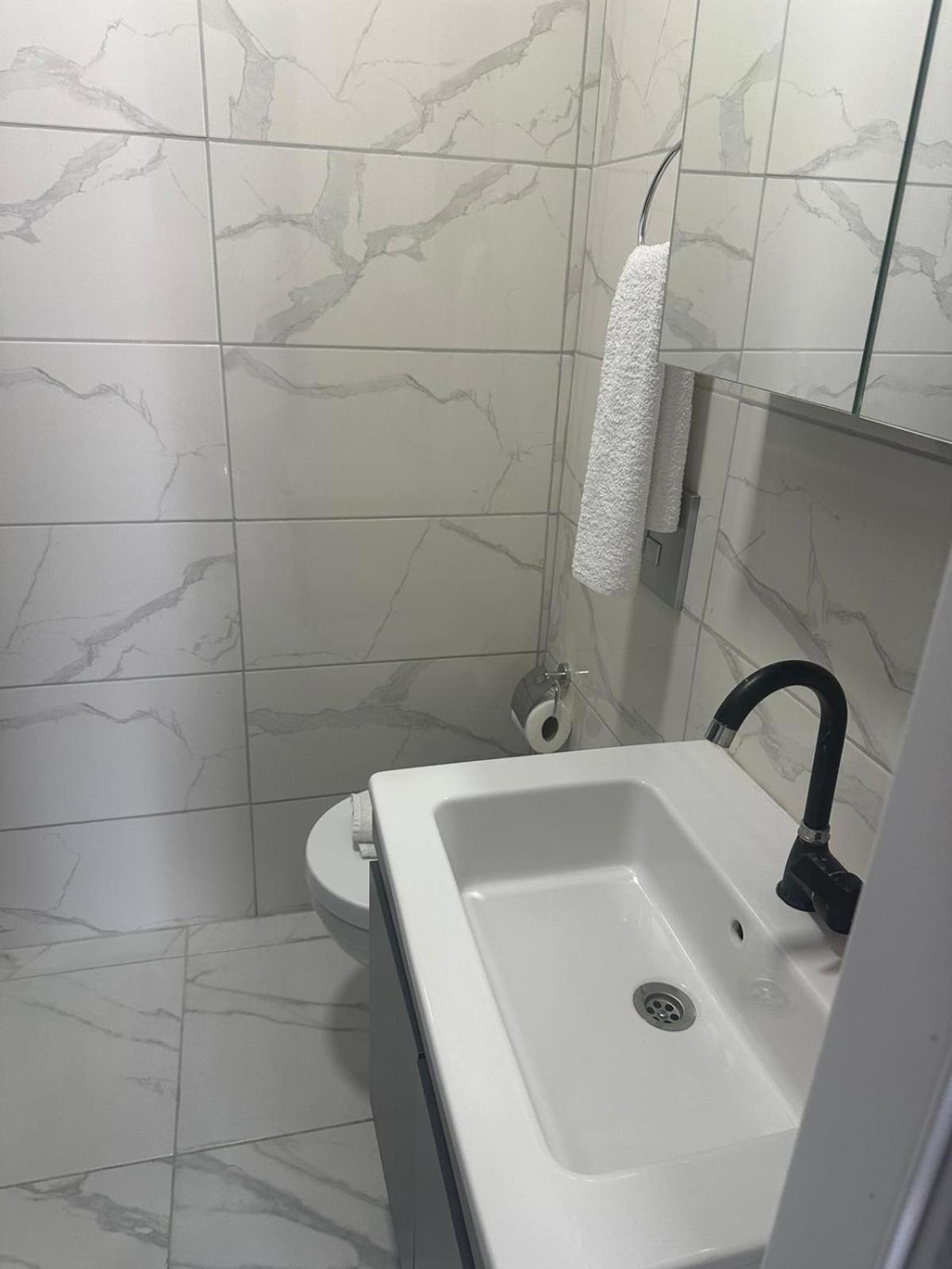 Holiday Beach Hotel Arnavutkoy المظهر الخارجي الصورة